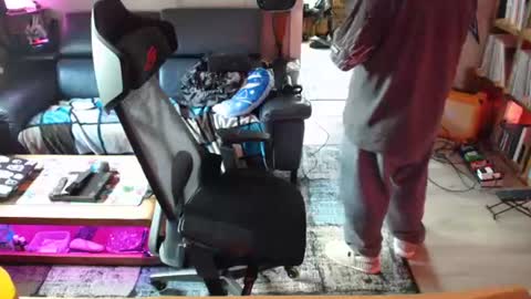 doomsy_minatozaki online show from 15, 6, 2026