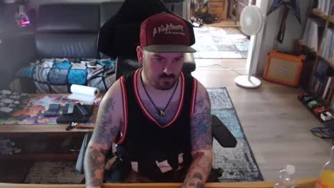 doomsy_minatozaki online show from 25, 6, 2026