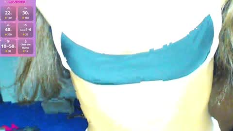 Snapshot of dooubletroouble chatting on 7, 5, 2026 dooubletroouble online show from 7, 5, 2026