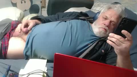 Snapshot of doouugcumming chatting on 11, 1, 2026 cummingdoouug online show from 11, 1, 2026