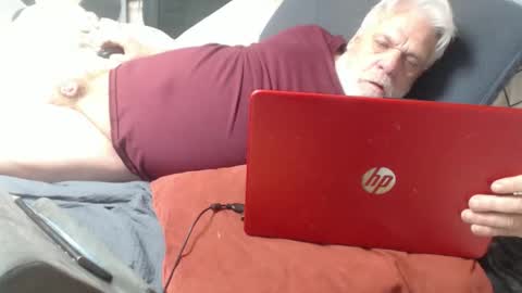 cummingdoouug online show from 1, 4, 2026