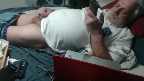 cummingdoouug online show from 11, 4, 2026