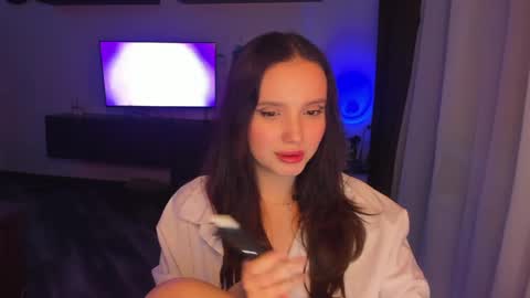 Dora Charmer online show from 18, 4, 2026