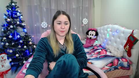 Snapshot of dorasuun chatting on 7, 1, 2025 dorasuun online show from 7, 1, 2025