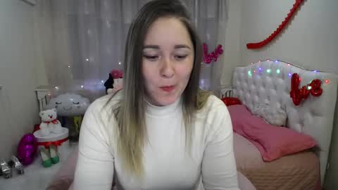 Snapshot of dorasuun chatting on 6, 3, 2025 dorasuun online show from 6, 3, 2025