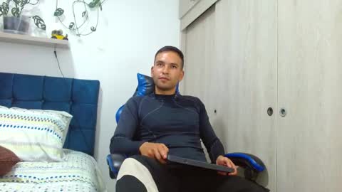 Snapshot of dorian_h chatting on 21, 4, 2026 dorian_h online show from 21, 4, 2026