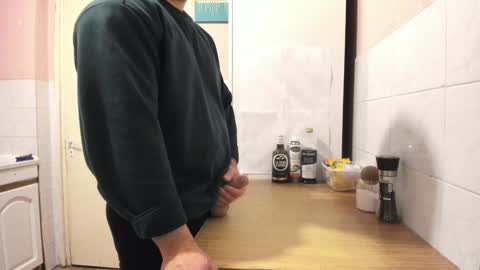 menu  below online show from 8, 12, 2024