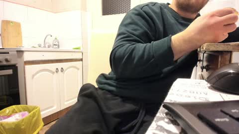 menu  below online show from 22, 1, 2025