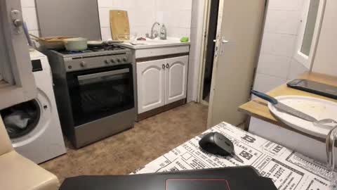 menu  below online show from 10, 9, 2025