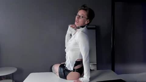 Snapshot of dorothy_meyer chatting on 22, 4, 2026 Dorothy Next stream on Monday at 3am-9am online show from 22, 4, 2026