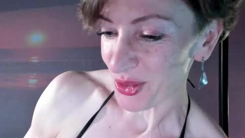 Snapshot of dorothy_meyer chatting on 18, 5, 2026 Dorothy Next stream on Monday at 3am-9am online show from 18, 5, 2026