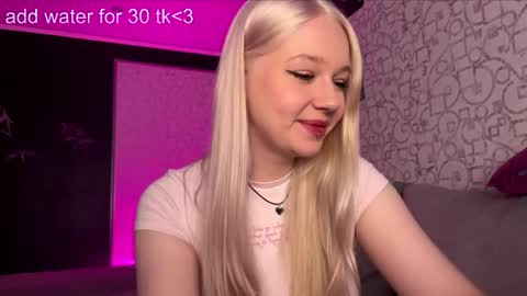 Snapshot of dory_liss chatting on 7, 10, 2025 dory_liss online show from 7, 10, 2025