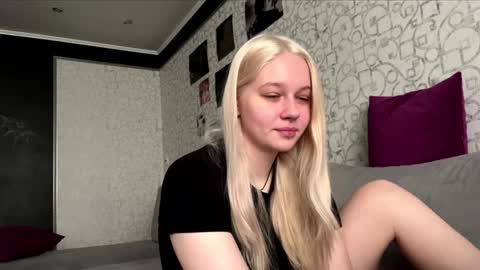 Snapshot of dory_liss chatting on 10, 10, 2025 dory_liss online show from 10, 10, 2025