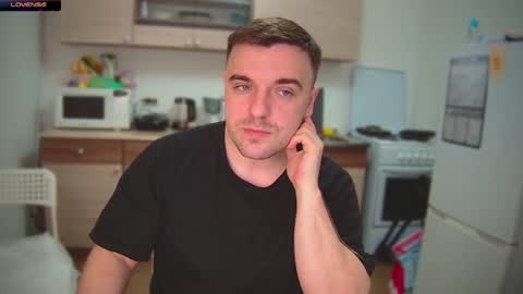 Snapshot of dosilasa chatting on 4, 12, 2024 Sasha online show from 4, 12, 2024