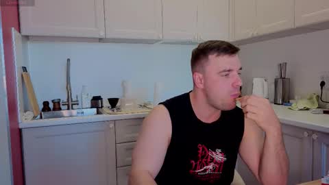 Snapshot of dosilasa chatting on 29, 9, 2025 Sasha online show from 29, 9, 2025