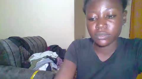 Snapshot of dottletop chatting on 4, 2, 2025 dottletop online show from 4, 2, 2025