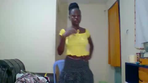 Snapshot of dottletop chatting on 5, 2, 2025 dottletop online show from 5, 2, 2025