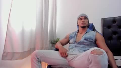 Snapshot of doublefun24 chatting on 19, 5, 2026 Isabella and Alessandro online show from 19, 5, 2026