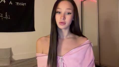 MOLLYYYY dont forget to give me a thumb up online show from 10, 10, 2025