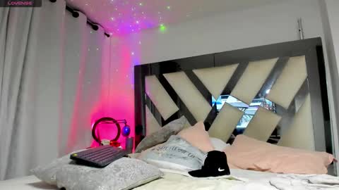 Douglas Safado online show from 18, 4, 2026