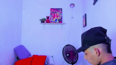 Snapshot of dragon_master2 chatting on 4, 3, 2025 dragon_master2 online show from 4, 3, 2025