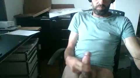 Snapshot of dragonflyy83 chatting on 24, 10, 2025 dragonflyy83 online show from 24, 10, 2025