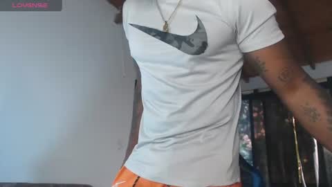 Snapshot of drake_nassir4 chatting on 23, 6, 2026 ---Drake--- online show from 23, 6, 2026