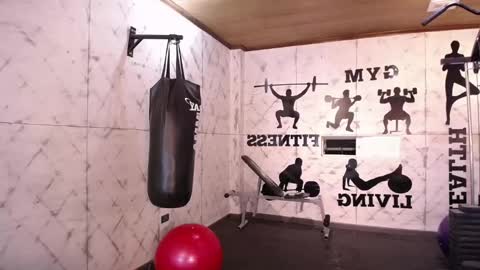 Snapshot of drakeneumann chatting on 8, 2, 2025 Drake Neuman online show from 8, 2, 2025