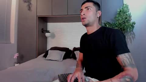 Snapshot of drakeneumann chatting on 10, 2, 2025 Drake Neuman online show from 10, 2, 2025