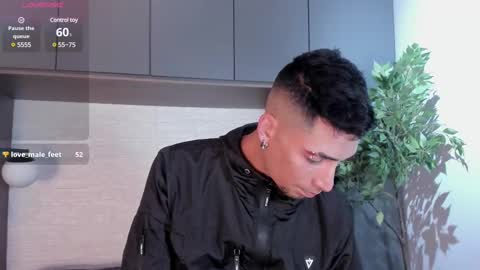 Snapshot of drakeneumann chatting on 8, 3, 2025 Drake Neuman online show from 8, 3, 2025