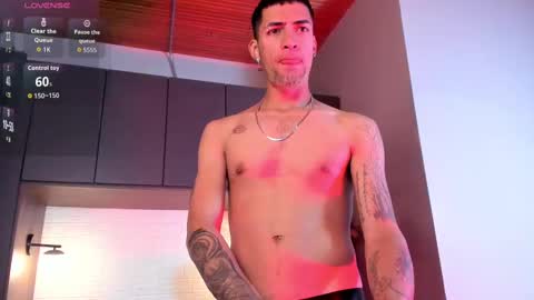 Snapshot of drakeneumann chatting on 1, 10, 2025 Drake Neuman online show from 1, 10, 2025