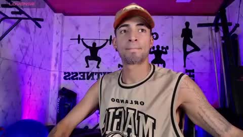Snapshot of drakeneumann chatting on 5, 8, 2026 Drake Neuman online show from 5, 8, 2026