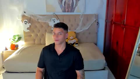 Drake Smith online show from 2, 11, 2025
