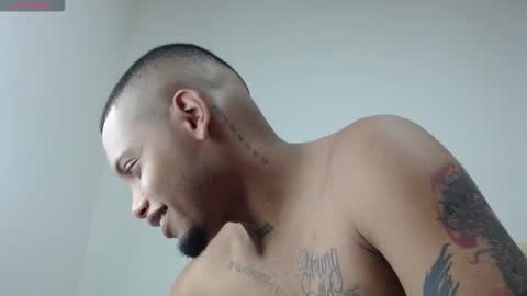 Snapshot of drako_monstercock chatting on 21, 10, 2025 drako_monstercock online show from 21, 10, 2025