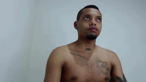 Snapshot of drako_monstercock chatting on 28, 11, 2025 drako_monstercock online show from 28, 11, 2025