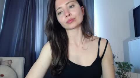 Nicole online show from 23, 4, 2026