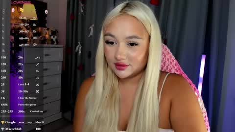 Snapshot of dreamaise chatting on 15, 4, 2026 Mary pvt open use pink and blue app lovense online show from 15, 4, 2026