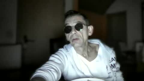 Snapshot of dreambob chatting on 15, 10, 2025 Dreambob online show from 15, 10, 2025