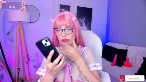 dreamleah_ online show from 2, 3, 2026