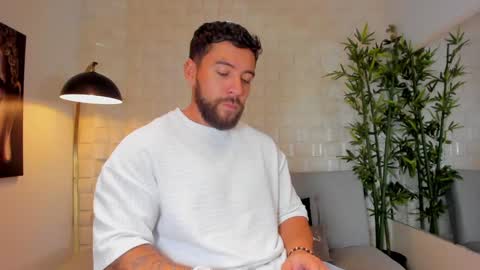 cris online show from 18, 1, 2025