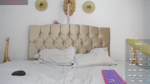 Sophia online show from 2, 3, 2025