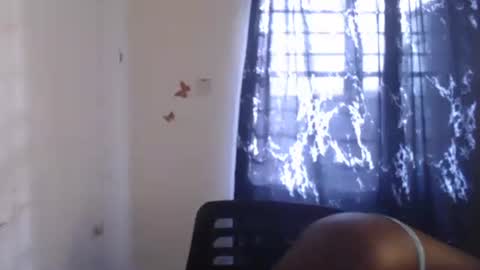 Snapshot of dreamy_wetpussy chatting on 1, 6, 2026 BEAUTY online show from 1, 6, 2026