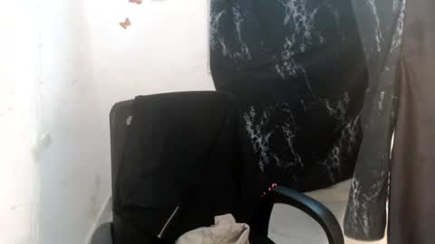 Snapshot of dreamy_wetpussy chatting on 30, 6, 2026 BEAUTY online show from 30, 6, 2026