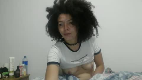 Snapshot of dreamylatina chatting on 19, 9, 2025 DreamyLatina online show from 19, 9, 2025