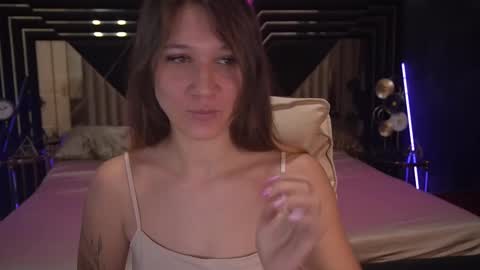Snapshot of dreamylinaaa chatting on 4, 12, 2024 Lina online show from 4, 12, 2024
