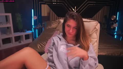 Snapshot of dreamylinaaa chatting on 7, 12, 2024 Lina online show from 7, 12, 2024