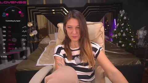 Snapshot of dreamylinaaa chatting on 4, 1, 2025 Lina online show from 4, 1, 2025