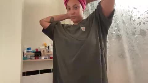 RIRI OR DREAMY online show from 12, 3, 2026