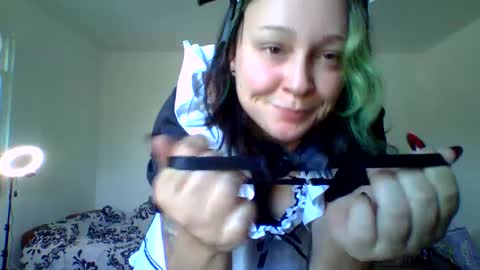 Snapshot of dreamyxjune chatting on 11, 9, 2025 June XOXO online show from 11, 9, 2025