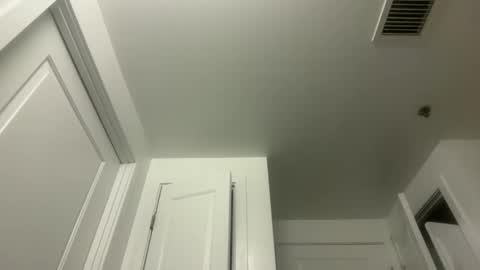 drewmackin05 online show from 16, 2, 2026